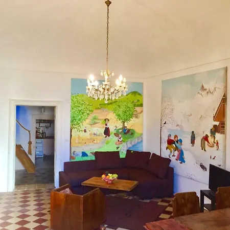 Charming Large House With Terrace Syrakuzy